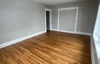 2 beds, 1 bath, $1,450, Unit 132 Belmont Unit #4R