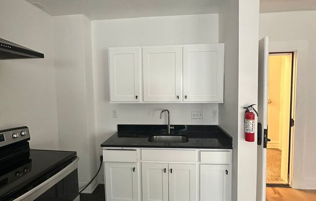 Studio, 1 bath, 500 sqft, $767, Unit Unit 306
