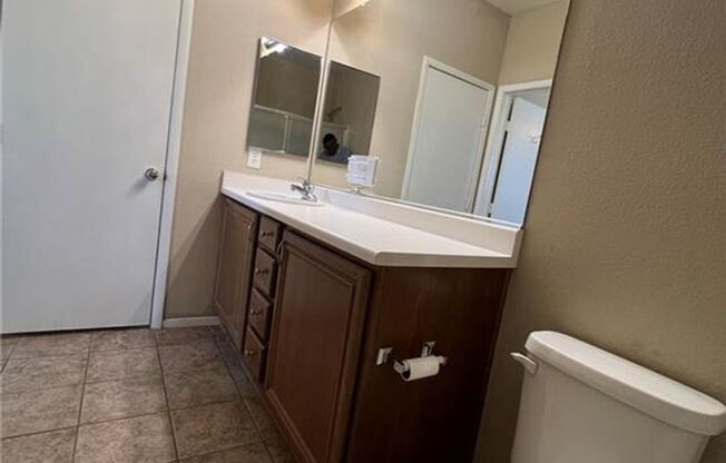 2 beds, 2 baths, $1,895, Unit 169