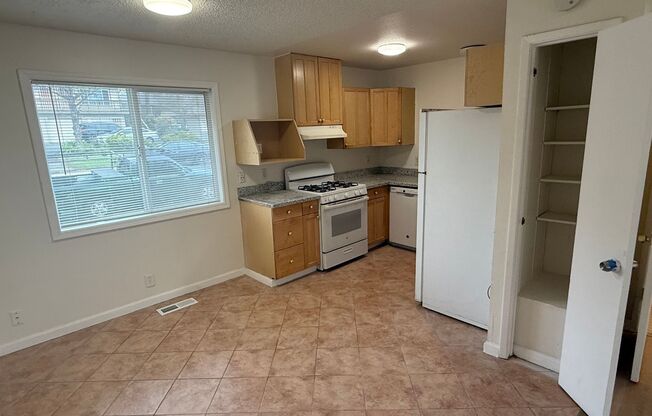 2 beds, 1.5 baths, $1,850