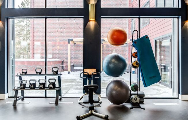 1 bed, 1 bath, 820 sqft, $1,600, Unit 103