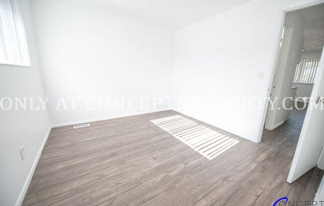 2 beds, 1 bath, 935 sqft, $1,399, Unit 15