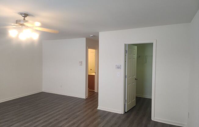3 beds, 2.5 baths, $1,850