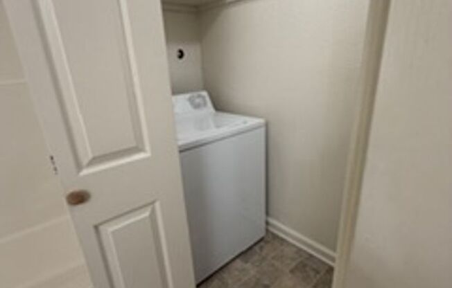 3 beds, 2 baths, 1,360 sqft, $1,489, Unit 110