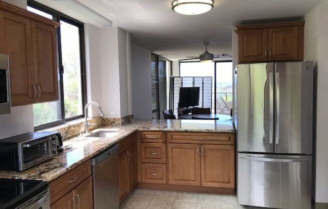 $3,600, Plaza HI Kai Condo, Furnished 2-Bedroom/2-Bathroom/2-Parking with Lanai