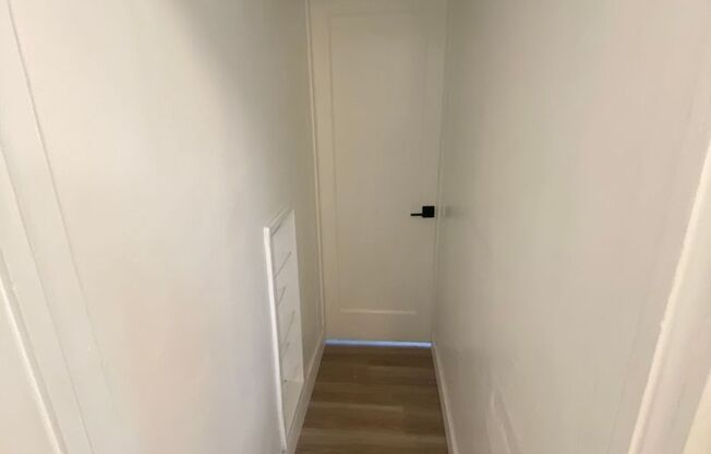 1 bed, 1 bath, $1,575, Unit C3
