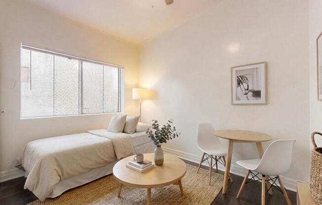647 W. 18th Street - 109