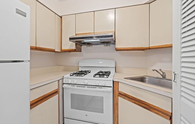 37 30 103 ST