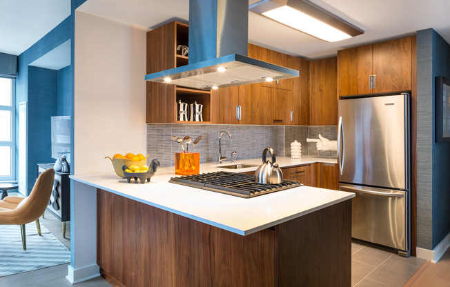 1 bed, 1 bath, $7,725, Unit PH4E