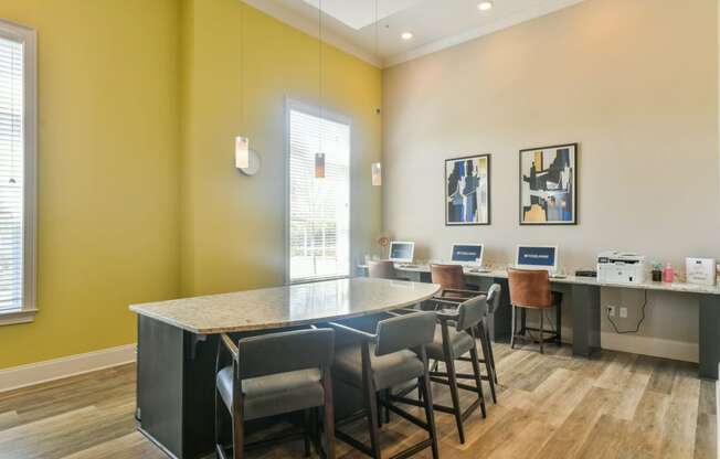 Business center with computers at Meridian Park in Collierville, TN 38017