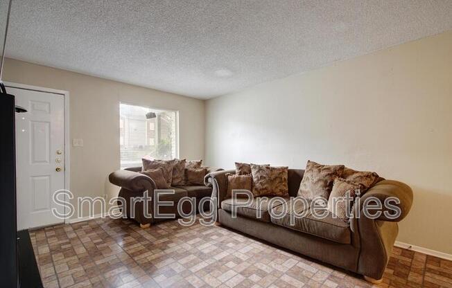 1740 RUTLAND DR