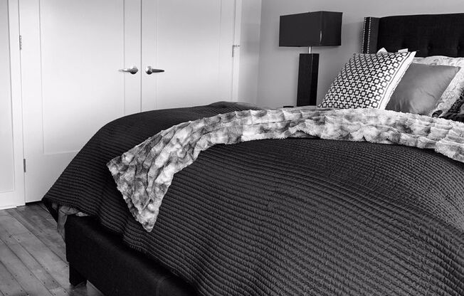 1 bed, 1 bath, 581 sqft, $1,975, Unit 1435