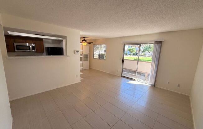 Spacious 2Bdm 2Ba Central Tempe Condo with New Floors!
