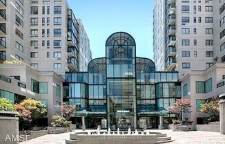 1 Daniel Burnham Court #416