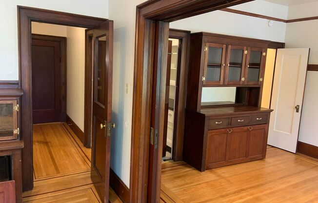 1 bed, 1 bath, 610 sqft, $1,165, Unit 206