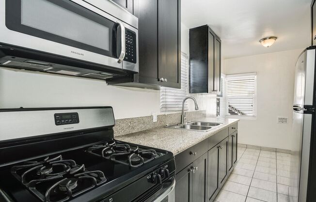 1 bed, 1 bath, $1,800, Unit 4464