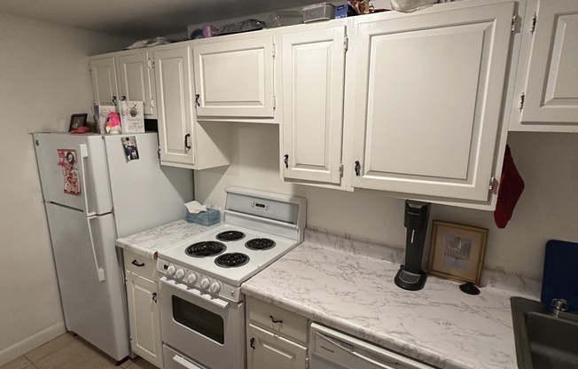 1 bed, 1 bath, 610 sqft, $2,800, Unit 4