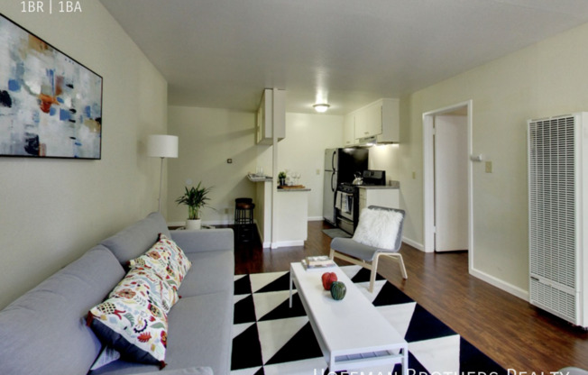 802 E 20 ST