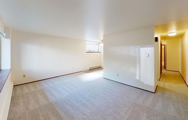 2 beds, 1 bath, 770 sqft, $1,995, Unit 01