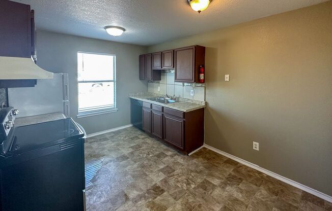 Cozy Two Bed In Heart of Killeen!!!