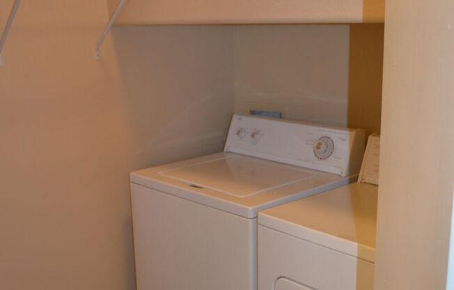 2 beds, 2.5 baths, $2,200, Unit # 2133