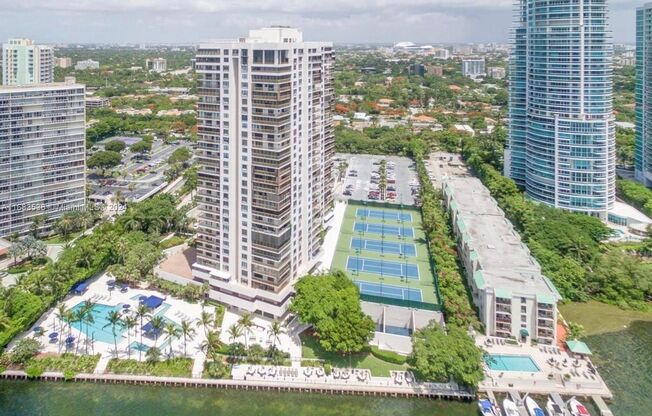 2 beds, 2 baths, 1,460 sqft, $5,200, Unit 2333 Brickell Ave unit 1717A (A11683538)