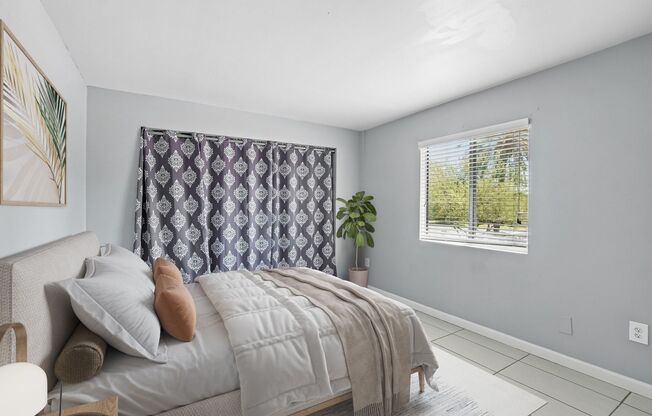 1 bed, 1 bath, 700 sqft, $1,099, Unit 18