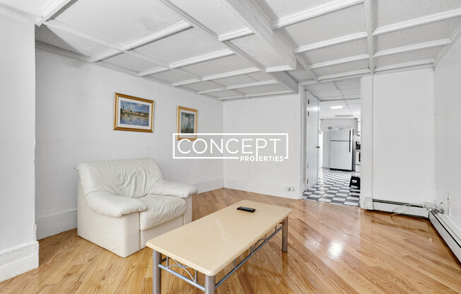 306 ALT COMMONWEALTH AVE