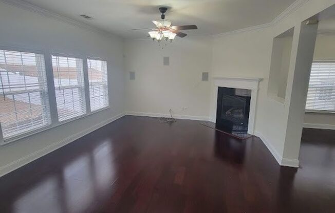 Spacious 4BR Home in Waterlyn in Mooresville