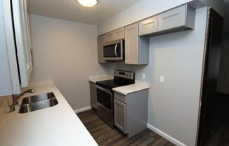 GREAT 1ST FLOOR CONDO