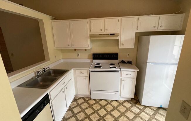 2 beds, 2 baths, $1,200