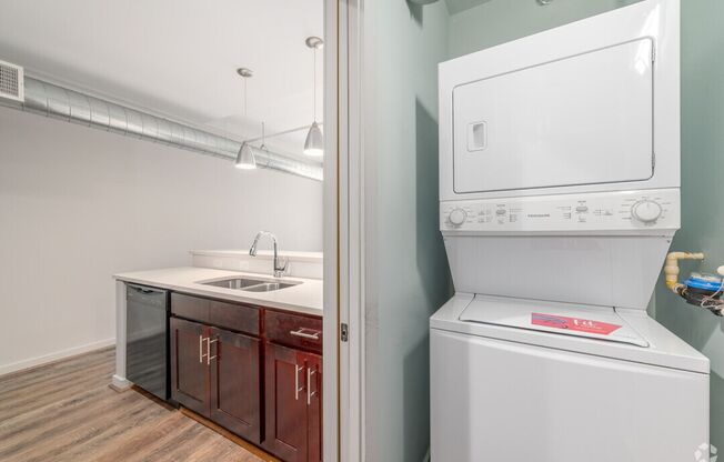 1 bed, 1 bath, 615 sqft, $1,195, Unit Unit 211