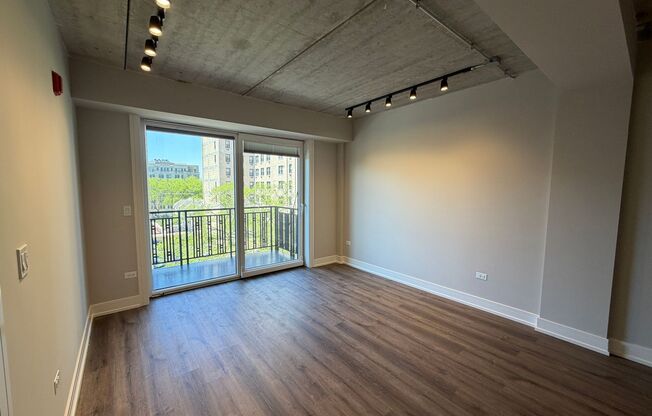 1 bed, 1 bath, 681 sqft, $2,475, Unit 952-504
