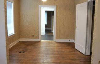 1 bed, 1 bath, 780 sqft, $675, Unit 1130 NE 17th St