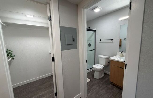 1 bed, 1 bath, 495 sqft, $2,405, Unit F-123