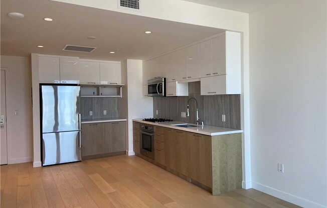 1 bed, 1 bath, 711 sqft, $2,950, Unit 2504