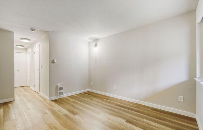 1 bed, 1 bath, 800 sqft, $2,095, Unit Unit B101