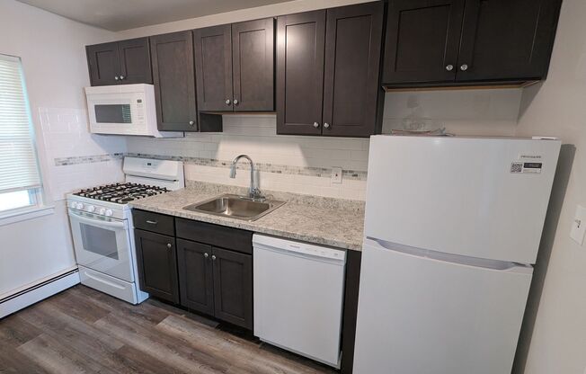 1 bed, 1 bath, 600 sqft, $1,895