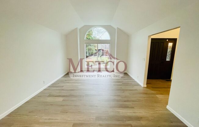 Beautiful 4 bedroom, 3 Bath House in Desirable Gilham Neighborhood!