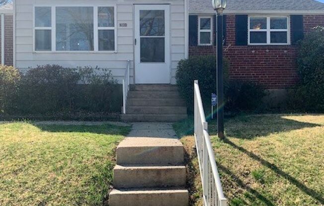 Renovated and spacious 3 BR 1 BA Rockville home - come see!