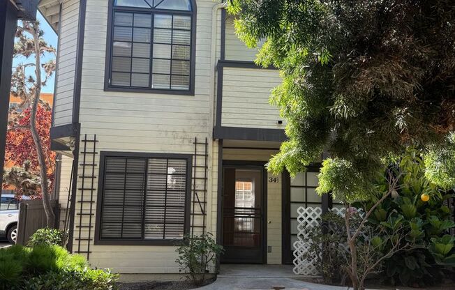 1934 - 1938 1/2 Thomas Ave