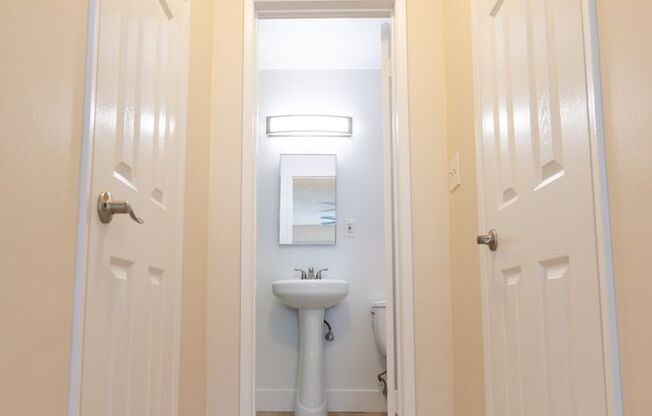 2 beds, 2 baths, $2,695, Unit 18