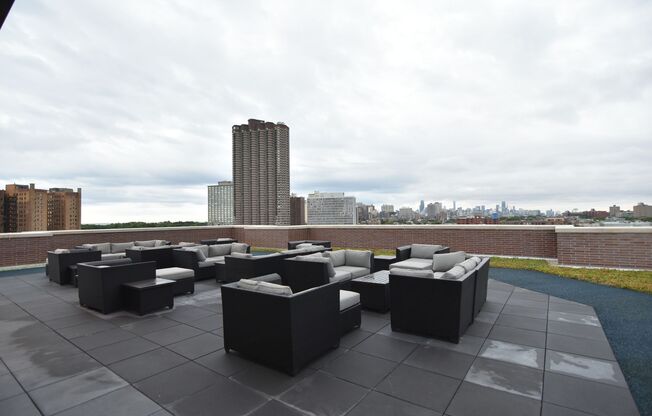 2 beds, 2 baths, 976 sqft, $4,175, Unit 3833-317