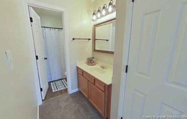 3 beds, 2 baths, $1,500