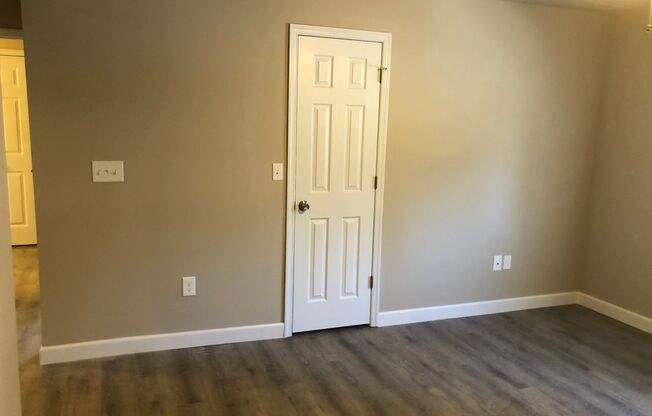 1 bed, 1 bath, 650 sqft, $925