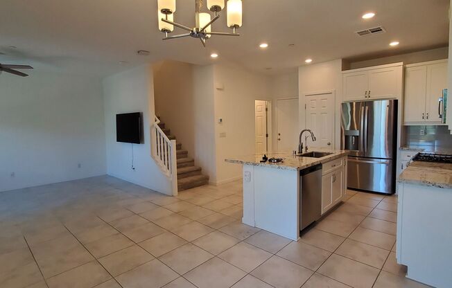 3 beds, 2.5 baths, $1,850, Unit UNIT 21102