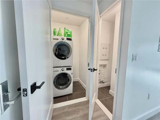 1 bed, 1 bath, 648 sqft, $2,700, Unit 301