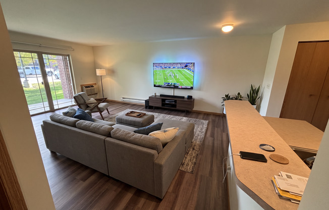 1 bed, 1 bath, 756 sqft, $1,535, Unit 200-106