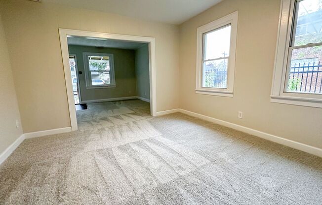 Beautiful 2-Bedroom Home, Newly Renovated!