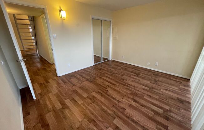 2 beds, 2 baths, 872 sqft, $1,275, Unit 20-A